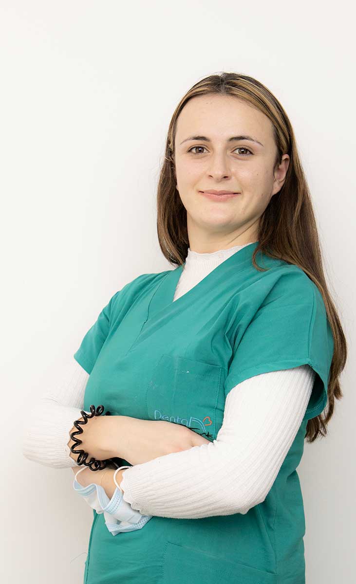 Ina Bekaj - Assistente dentista